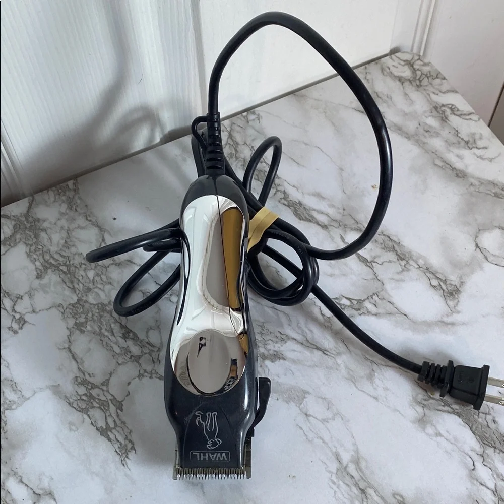 Wahl Pet Pro Pet Clipper Black and Silver Corded Premium Smooth Cut Dogs